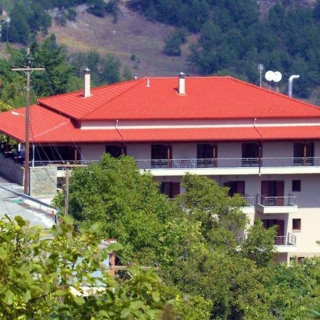 Omilaia Hotel Gardiki Eksteriør billede