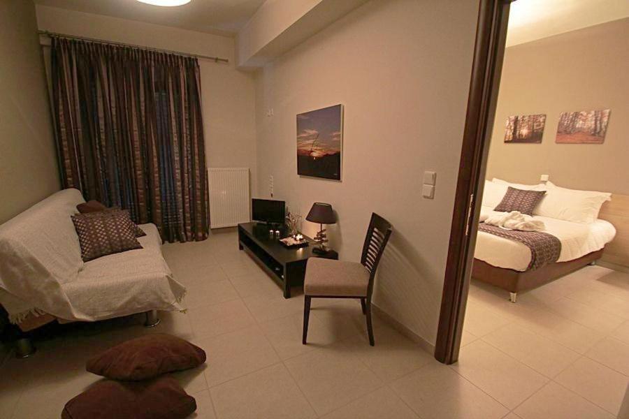 Omilaia Hotel Gardiki Eksteriør billede