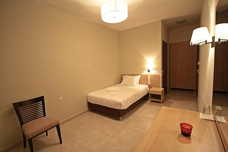 Omilaia Hotel Gardiki Eksteriør billede